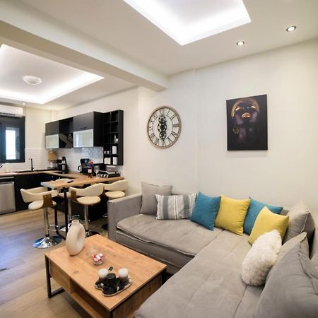 Luxurious Apartment In The Heart Of Town ! ルートラキ エクステリア 写真