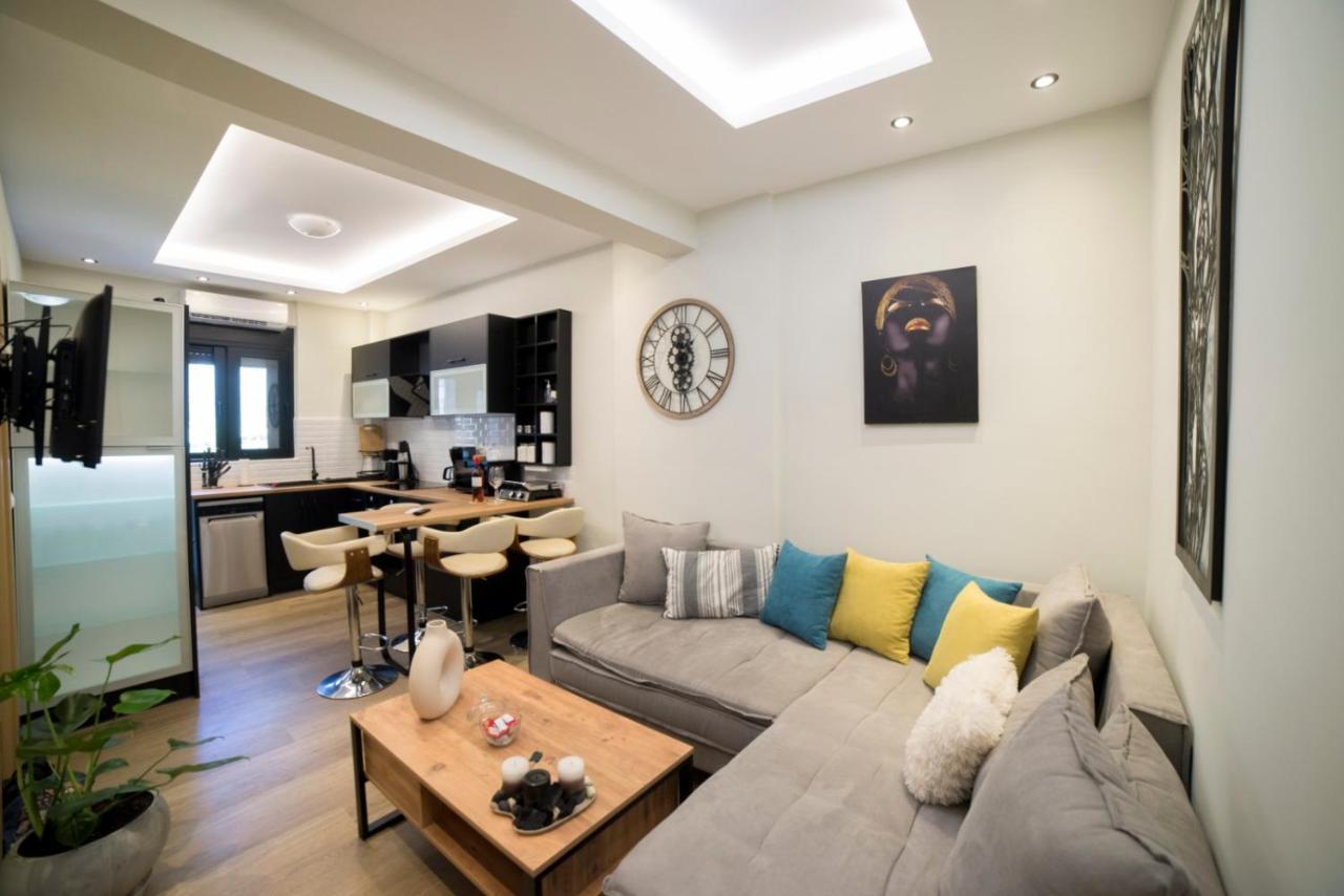 Luxurious Apartment In The Heart Of Town ! ルートラキ エクステリア 写真