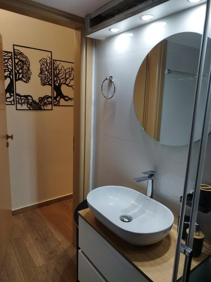 Luxurious Apartment In The Heart Of Town ! ルートラキ エクステリア 写真