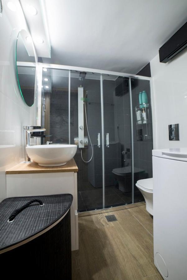 Luxurious Apartment In The Heart Of Town ! ルートラキ エクステリア 写真