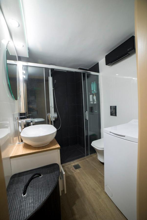 Luxurious Apartment In The Heart Of Town ! ルートラキ エクステリア 写真